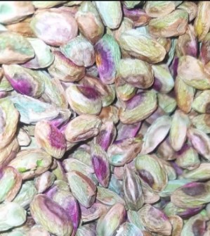 مغز سبز پسته بوئین زهرا